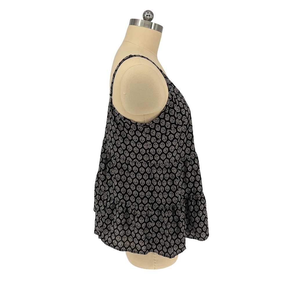 Torrid Peplum Camisole Black White Medallion Print Tiered Size 2 - Picture 3 of 8